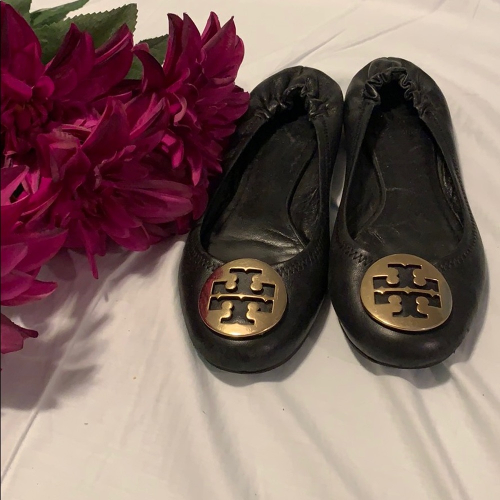 Tory Burch flat.  Black and gold.